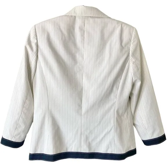 Oscar de la Renta Vintage White Pinstriped Suit Size 4