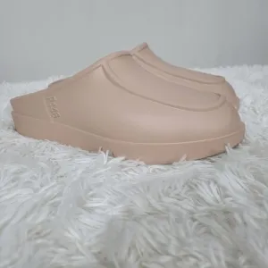 P448 Flo Cipria Nude Pink Clogs size 38-39