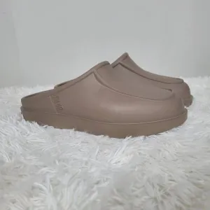 P448 Flo Mimetic Clogs size 36-37