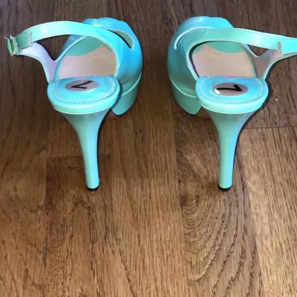 Palter DeLiso Leather Heels, slingback peed toe.