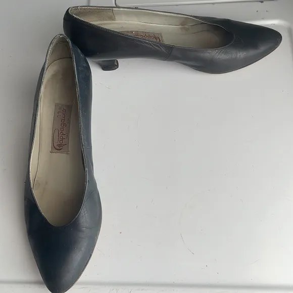 Pappagallo heels black leather pumps Spain women’s size 7 1/2 7.5 vintage shoes