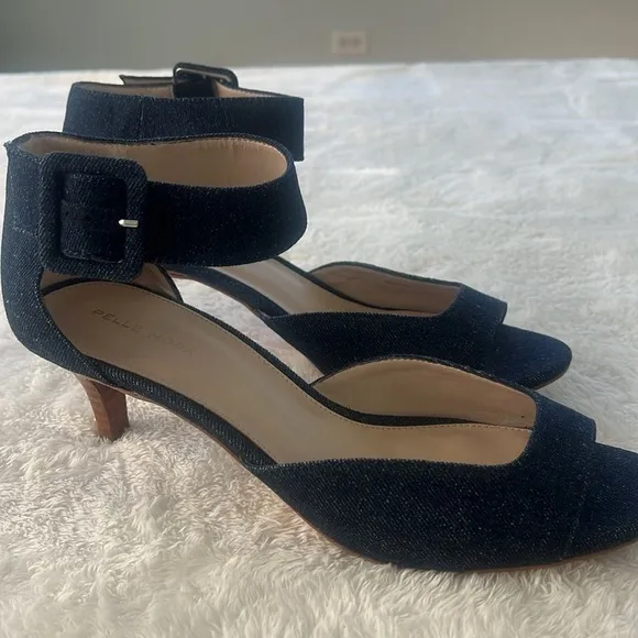 Pella Moda Berlin Denim Modern Sz 11 kitten Heels ankle strap oversized buckle
