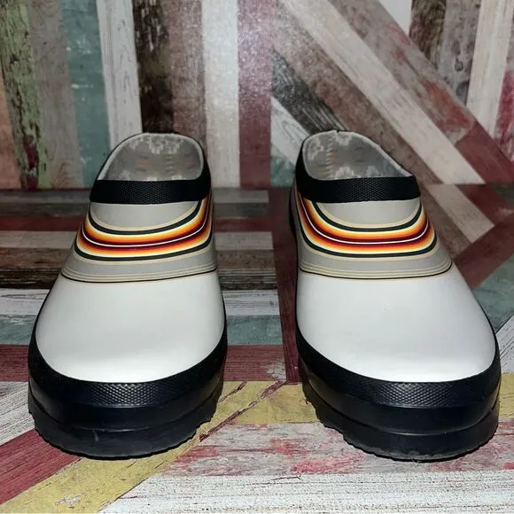 Pendleton Women’s Serape Stripe Garden Clogs Shoes NWOT White Tan Black Red SZ 8