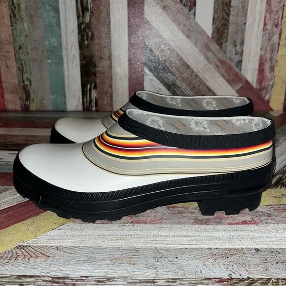 Pendleton Women’s Serape Stripe Garden Clogs Shoes NWOT White Tan Black Red SZ 8