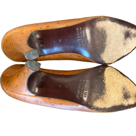 Petra Firenze Italian Made Ostrich Leather Heels Pumps Size 7 Kitten Heels