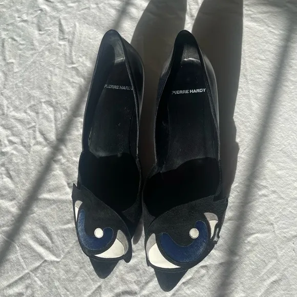 Pierre Hardy Leather &amp; Suede Eye Applique Pumps With Kitten Heels …