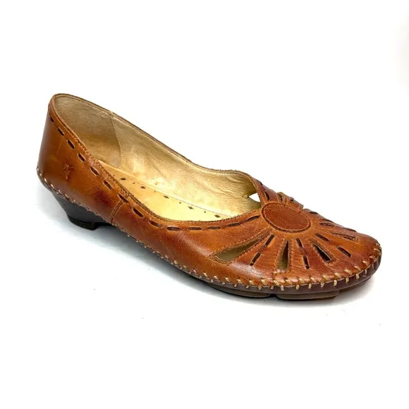 Pikolinos Cognac Leather Kitten Heels | 37