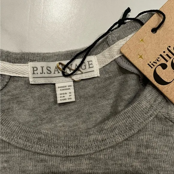 PJ Salvage Gratitude and Grit Womens Gray Longsleeve Sweater Top Small