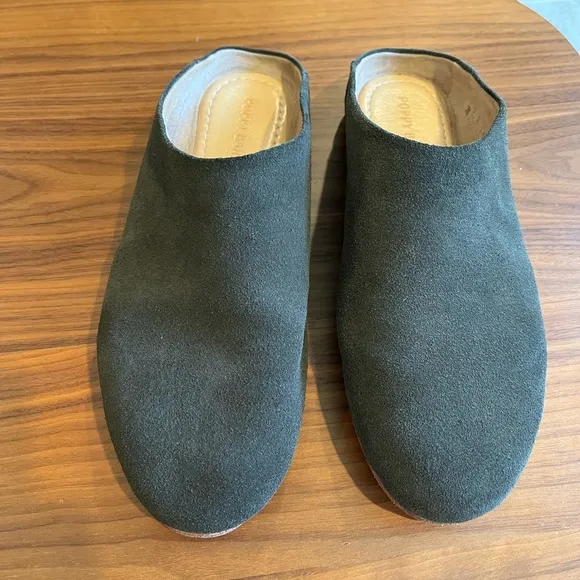 POPPY BARLEY LIKE NEW Cabin Shoe Mule Olive Green Slip-On Slipper Women's 9