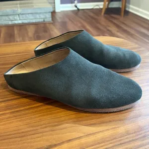 POPPY BARLEY LIKE NEW Cabin Shoe Mule Olive Green Slip-On Slipper Women's 9