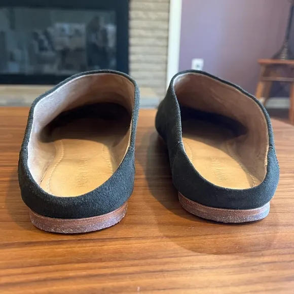 POPPY BARLEY LIKE NEW Cabin Shoe Mule Olive Green Slip-On Slipper Women's 9