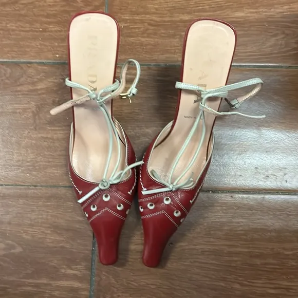 Prada kitten heels size 37 red beige cream
