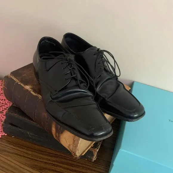 PRADA Modern Oxfords US 10.5 Black Leather Square Toe Lace Shoes
