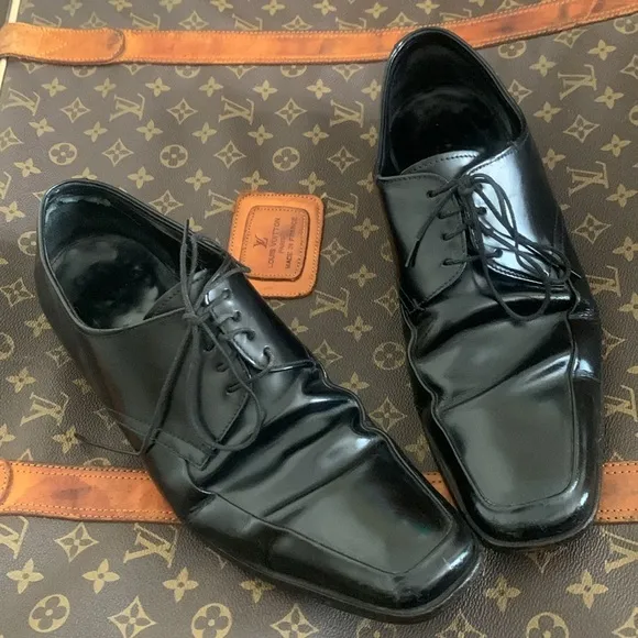 PRADA Modern Oxfords US 10.5 Black Leather Square Toe Lace Shoes