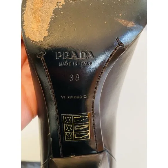 Prada Women's Size 38 / US 8 Black Buckle Kitten Heels Leather Made in Italy