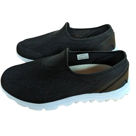 Propet Travel Slip-On Sneaker Black 8.5 Extra Wide