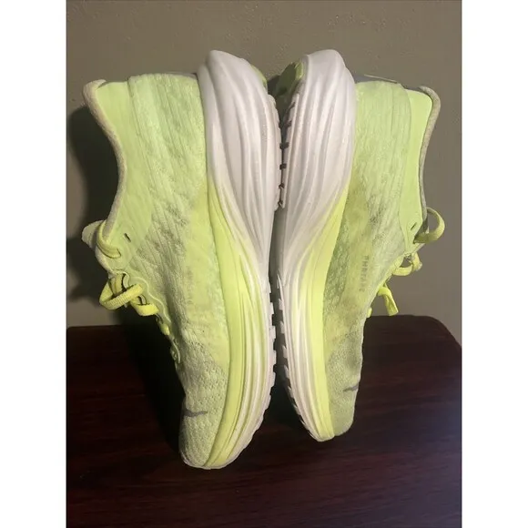 Puma Womens Deviate Nitro 2 Green Running Shoes Sneakers Size 8