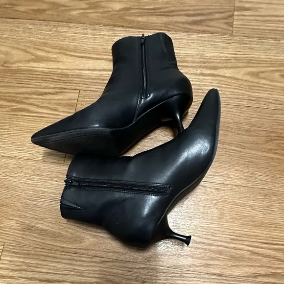 Rachel Zoe ankle black boots