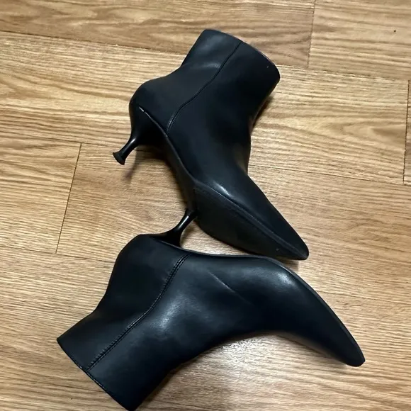 Rachel Zoe ankle black boots