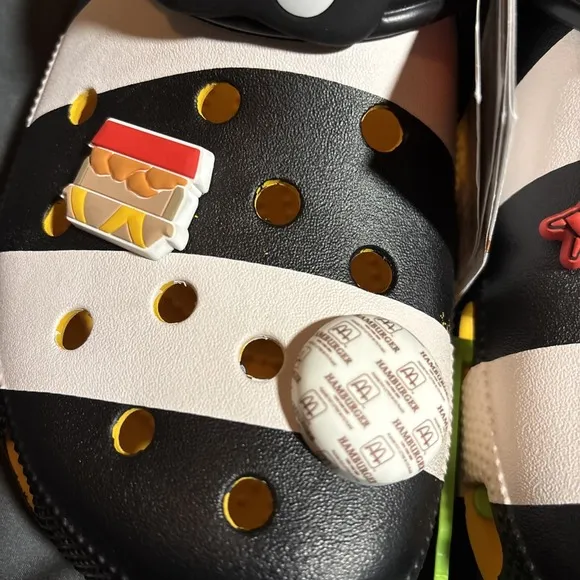 RARE Crocs Classic Clog McDonald's Hamburglar 209393-066 ---SIZE 13m/15W - New