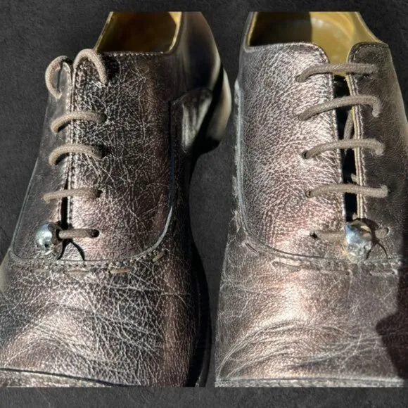 RARE Donald J Pliner Signature Autographed Leather Oxfords – Metallic Brown