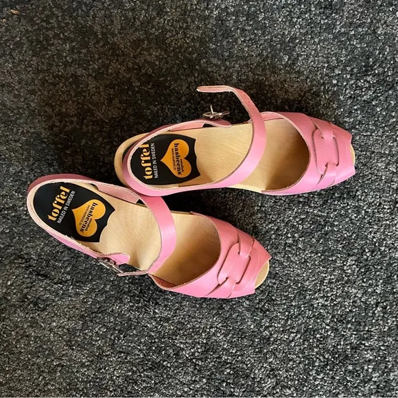 Rare pink Barbie Swedish Hasbeen high heel peep toe sandals wooden clogs