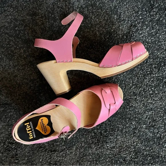 Rare pink Barbie Swedish Hasbeen high heel peep toe sandals wooden clogs