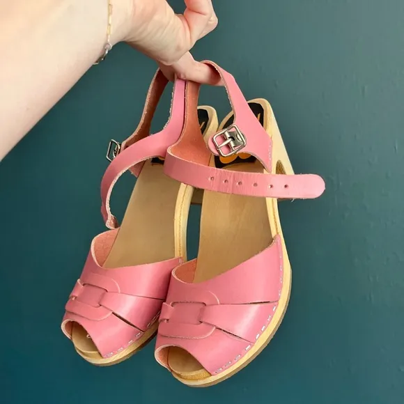 Rare pink Barbie Swedish Hasbeen high heel peep toe sandals wooden clogs