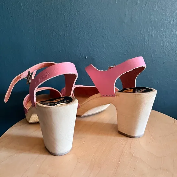 Rare pink Barbie Swedish Hasbeen high heel peep toe sandals wooden clogs