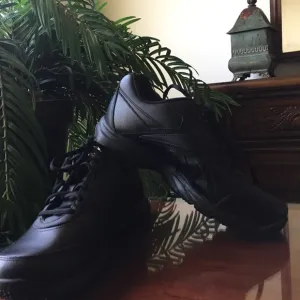 Reebok Slip Resistant Black Sneakers (8.5 Wide D)