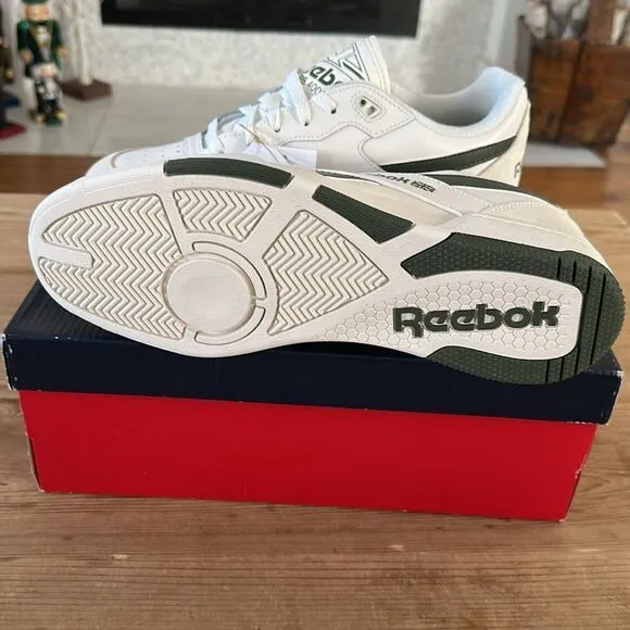 Reebok Unisex Adult BB 4000 II Basketball Shoe NEW vintage chalk/Varsity Green