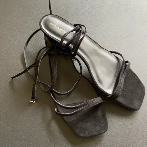 Reformation Alice Black Suede Tie Up Buckle Kitten Heels 9.5
