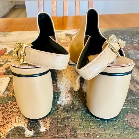 Reike Nen Women’s Leather Beige Square Platform Strap Mules. NWOB. Size 39/9US