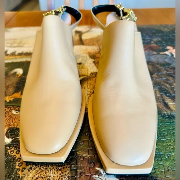 Reike Nen Women’s Leather Beige Square Platform Strap Mules. NWOB. Size 39/9US