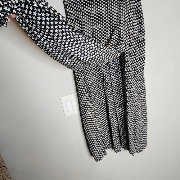 RIXO Georgia Pleated Star Silk Midi Skirt Front Slits Size Medium