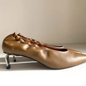 Robert Clergerie Amour Nude Camel Brown Unique Kitten Heel Leather Heels 40.5