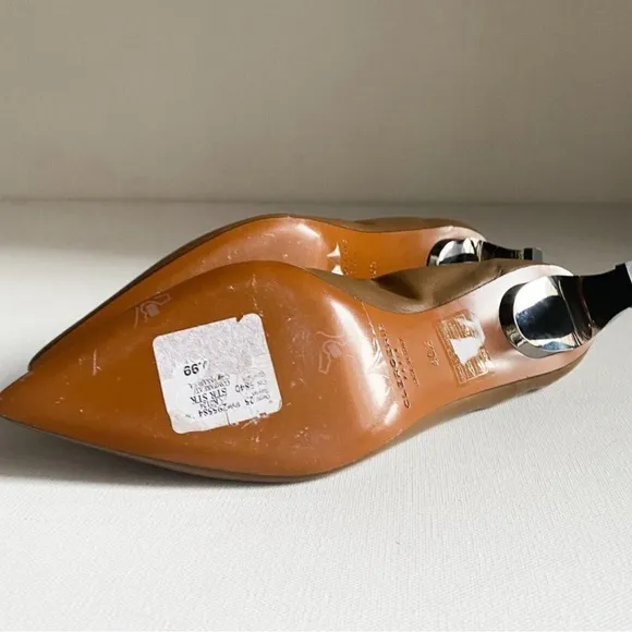 Robert Clergerie Amour Nude Camel Brown Unique Kitten Heel Leather Heels 40.5