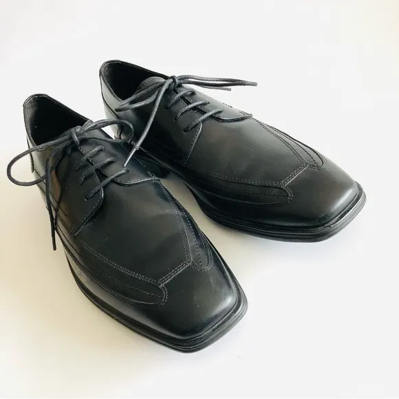 Rockport Black Leather Square Toe Oxfords