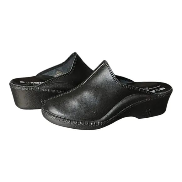 ROMIKA Mokasso 304 Black Leather Comfort Slip On Clogs Size 8-8.5 NWOT in Box