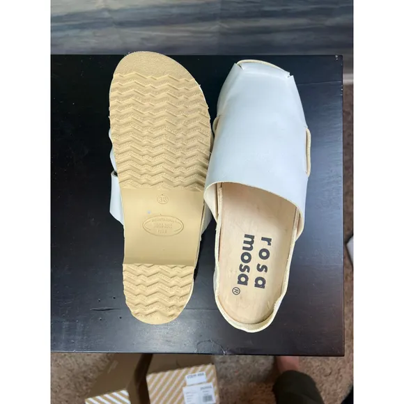 Rosa Mosa White Donau Clogs, size 38/ 8M