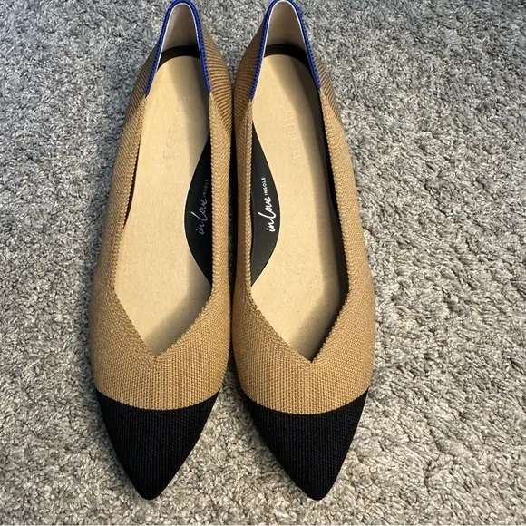 Rothy's The High Point In Love Insole Wren Captoe Heels 10 tan black kitten low