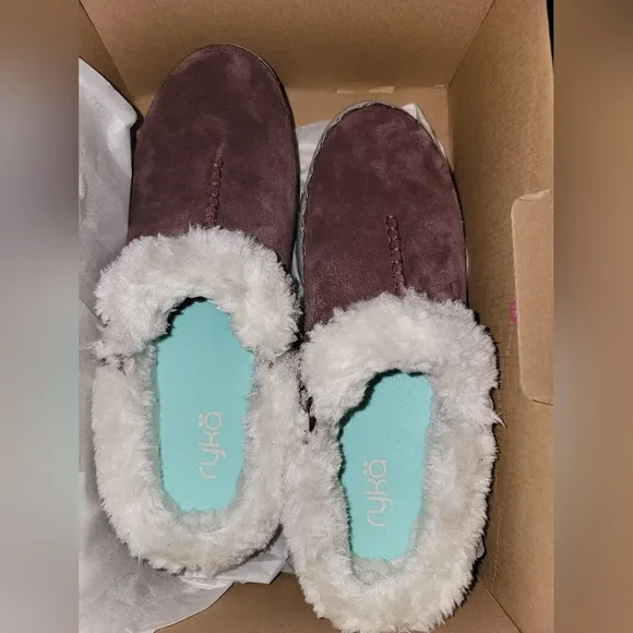Ryka Adventure slip-on mules in Mahogany; Women's size 10 Wide