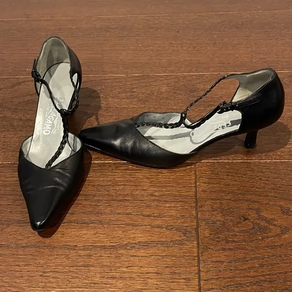 Salvatore Ferragamo Black Kitten Heels Size 6