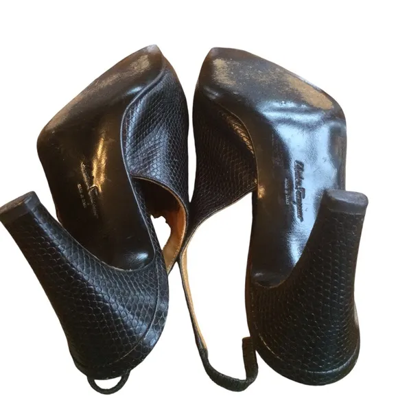 Salvatore Ferragamo Black Lizard Print  Slingback Heels Size 8.5