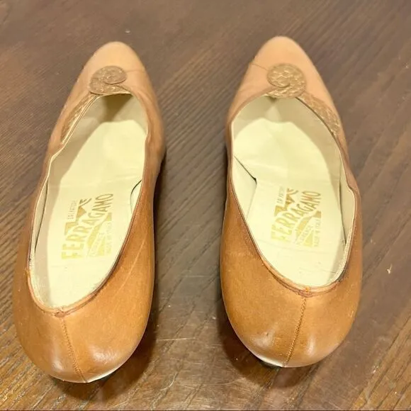 SALVATORE FERRAGAMO BRUNO MAGLI KITTEN HEELs 3 Pairs Classic Vintage Pumps 6.5AA