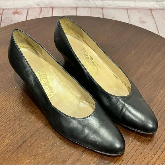 SALVATORE FERRAGAMO BRUNO MAGLI KITTEN HEELs 3 Pairs Classic Vintage Pumps 6.5AA