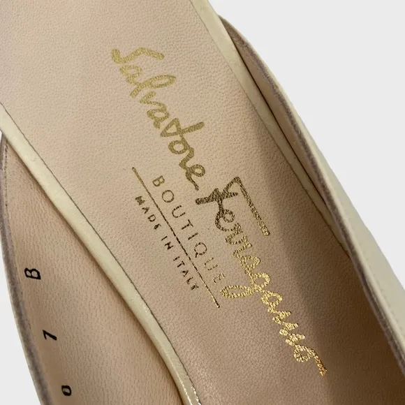 Salvatore Ferragamo Cream Patent Leather Bow Detail Slip On Heeled Mules Size 7