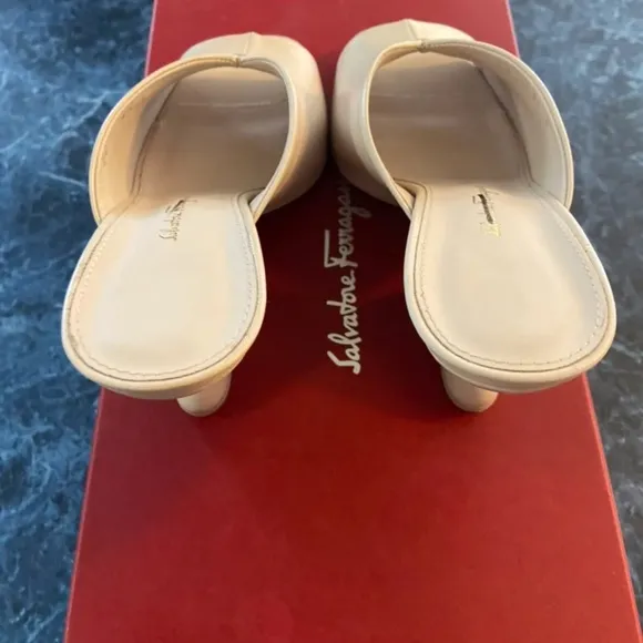 Salvatore Ferragamo Sansu Leather Mules Size 6.5