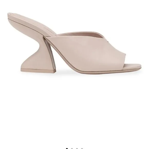 Salvatore Ferragamo Sansu Leather Mules Size 6.5