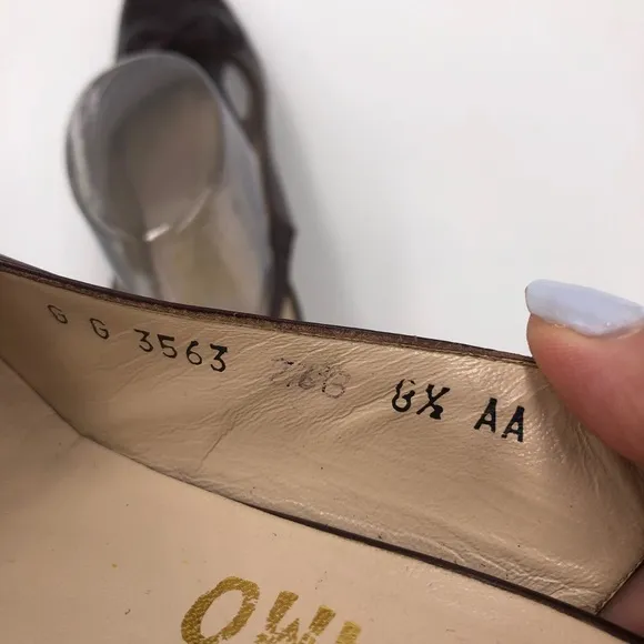 Salvatore Ferragamo Vintage Brown Slingback 8.5N